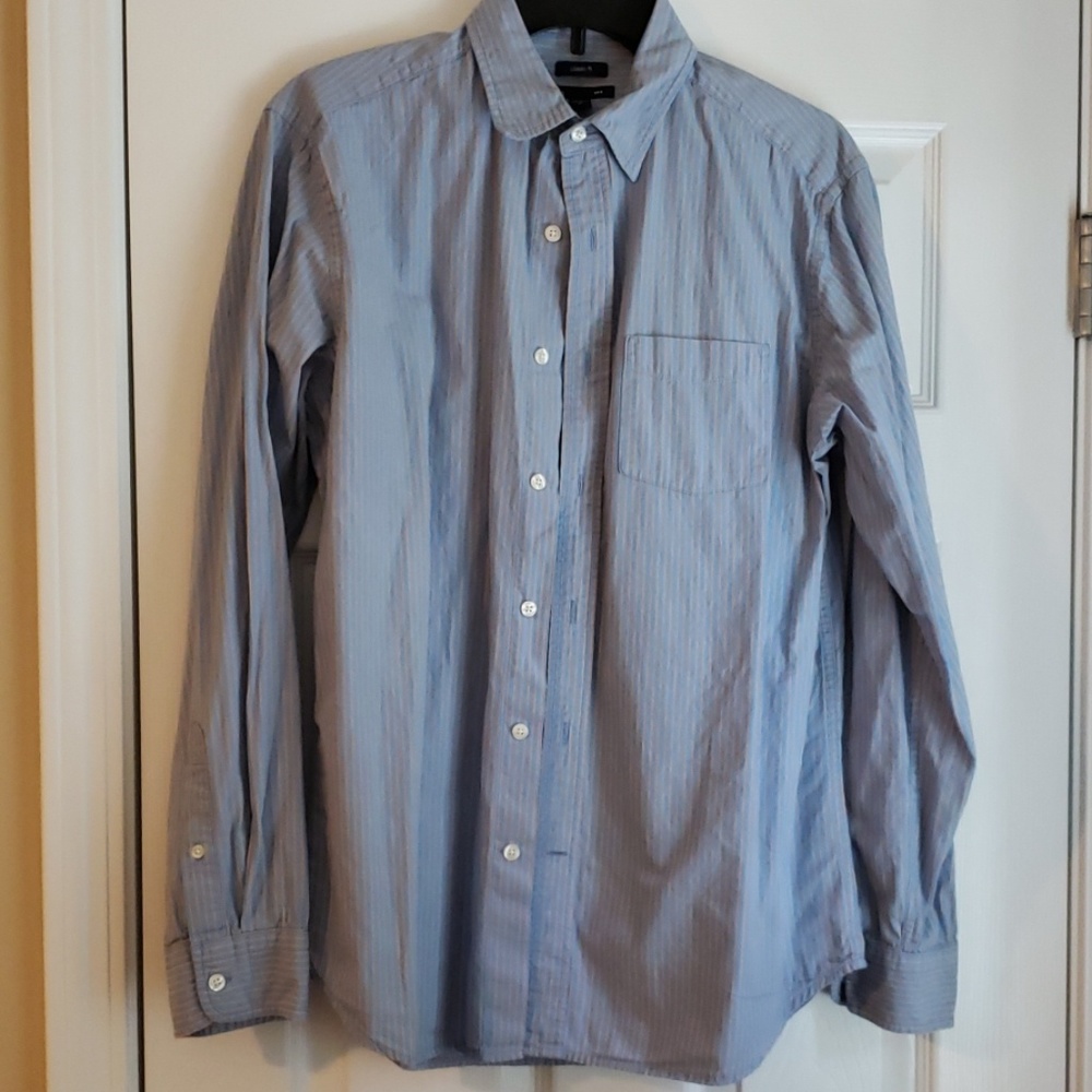 Gap mens button down shirt